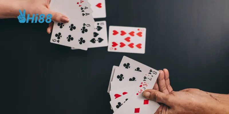 Quy tắc chơi Poker Pineapple